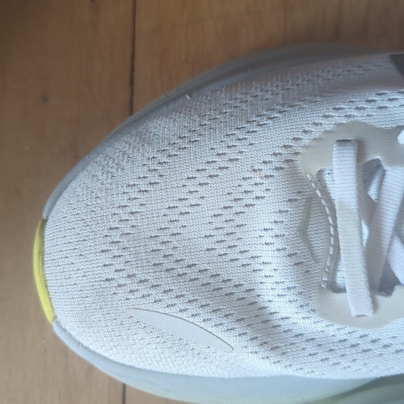 Hoka Bondi 8 - Picture 4 of 14